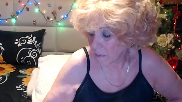 HappyWomanOn online show from 05-17-26, 09:09