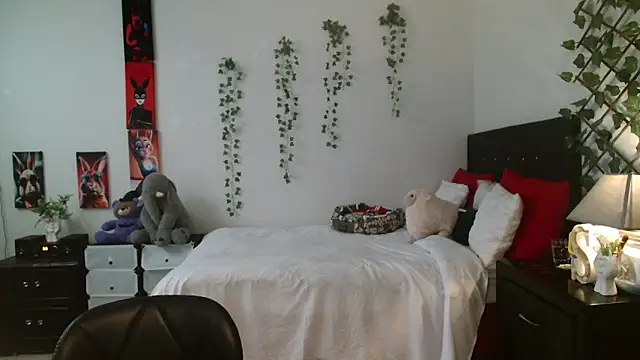 Snapshot of Pinkye_skarlet chatting on 09-10-25, 05:01 Pinkye skarlet online show from 09-10-25, 05:01
