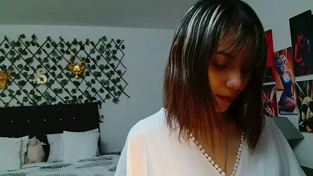 Pinkye skarlet online show from 05-04-26, 08:11