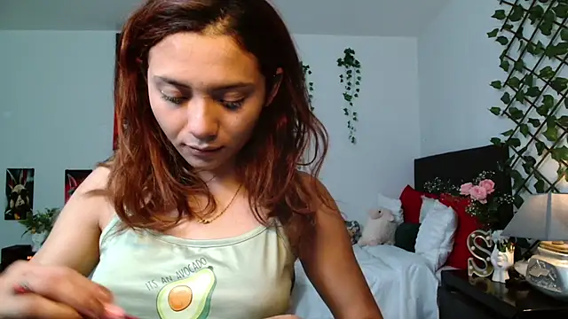 Snapshot of Pinkye_skarlet chatting on 09-11-25, 06:02 Pinkye skarlet online show from 09-11-25, 06:02
