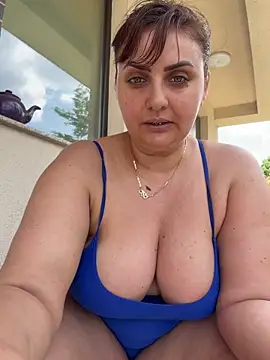 AnneKane online show from 05-08-26, 09:57