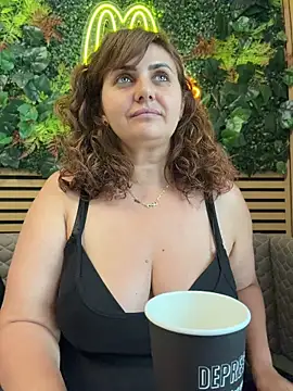 AnneKane online show from 06-08-26, 10:49
