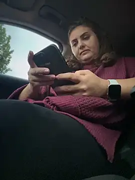 AnneKane online show from 09-30-25, 04:29