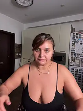 AnneKane online show from 11-04-25, 03:43