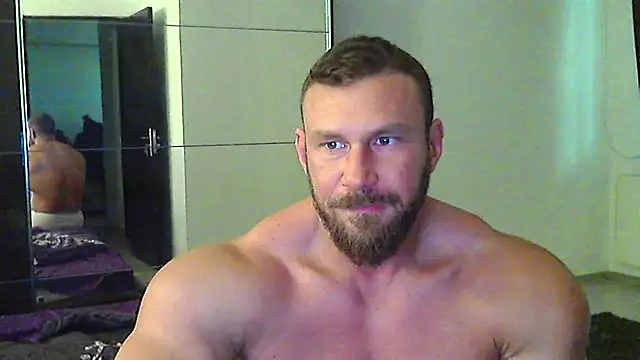 muscularkevin online show from 05-10-26, 01:46