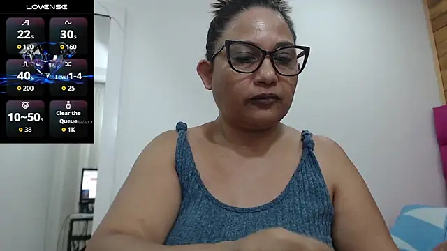 Snapshot of Katha_Marck chatting on 10-10-25, 08:04 Katha Marck online show from 10-10-25, 08:04