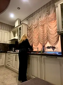 Snapshot of Amazoniiaa chatting on 10-15-25, 07:05 Amazoniiaa online show from 10-15-25, 07:05