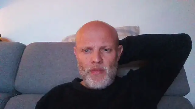 davigochi77bcn online show from 12-18-25, 09:07