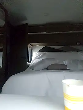 Hotredheadandtoungelasher online show from 10-27-25, 07:48