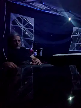 Hotredheadandtoungelasher online show from 03-08-25, 10:24