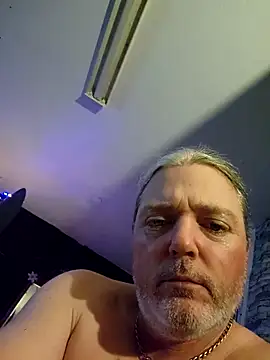 Hotredheadandtoungelasher online show from 12-21-25, 12:29