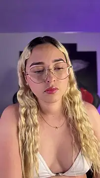 Irisweet  online show from 10-24-25, 10:09