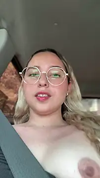 Irisweet  online show from 03-14-26, 04:02