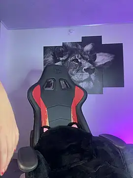 Irisweet  online show from 10-20-25, 10:43