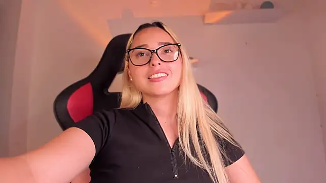 Irisweet  online show from 03-21-25, 12:18