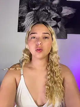 Irisweet  online show from 10-12-25, 04:08