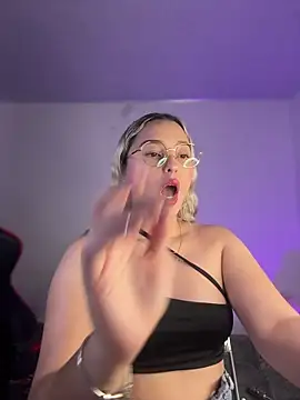 Irisweet  online show from 01-11-26, 07:10