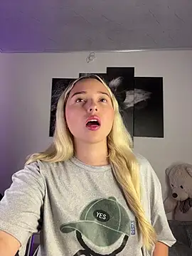 Irisweet  online show from 11-25-25, 10:21