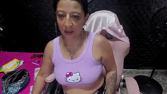 mature sexi40 online show from 02-09-26, 11:52