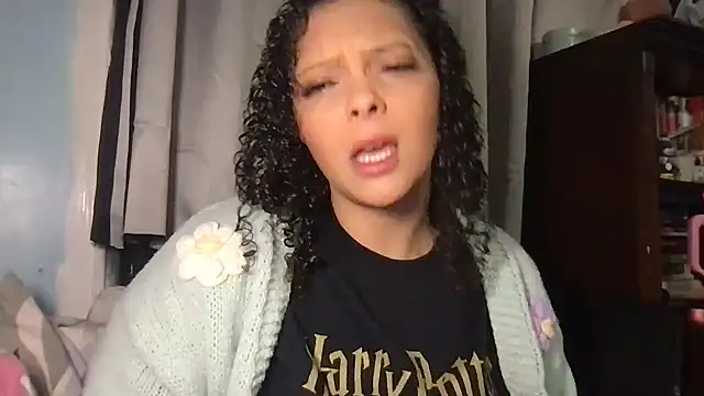 LuLuValenttine101 online show from 03-17-26, 10:29