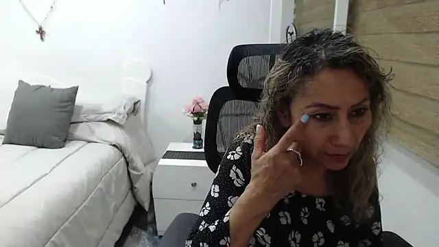 Snapshot of jesy_hot chatting on 04-22-26, 01:56 jesy hot online show from 04-22-26, 01:56