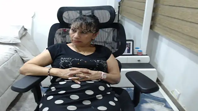 Snapshot of jesy_hot chatting on 06-03-26, 11:53 jesy hot online show from 06-03-26, 11:53