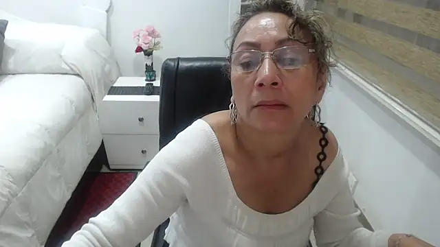 jesy hot online show from 01-06-26, 10:47