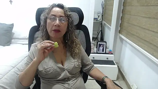 jesy hot online show from 03-07-26, 11:43