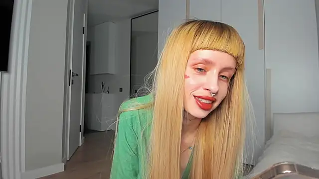 FlowerOfSin2001 online show from 04-13-26, 01:26