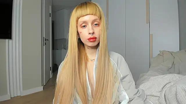 FlowerOfSin2001 online show from 04-12-26, 01:47