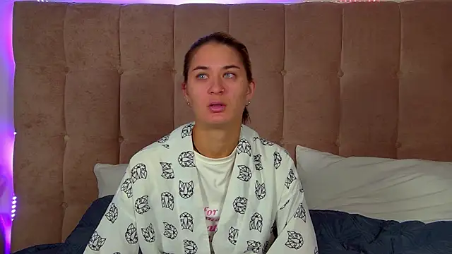 RachelSimpson online show from 09-17-25, 06:21