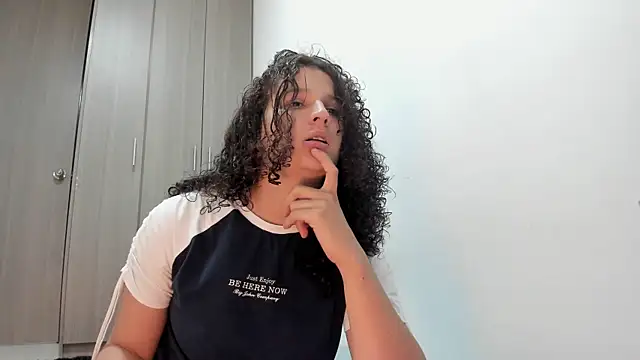 Cositarica  online show from 10-06-25, 01:45