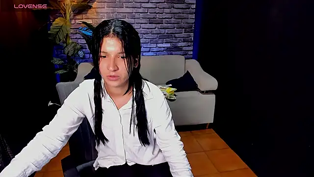 Snapshot of Cositarica_ chatting on 06-02-26, 02:39 Cositarica online show from 06-02-26, 02:39