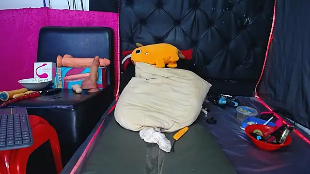 Snapshot of Katty_dirty31 chatting on 01-16-26, 11:09 Katty dirty31 online show from 01-16-26, 11:09