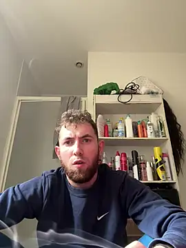Snapshot of Elbandeur53 chatting on 05-16-26, 03:11 Elbandeur53 online show from 05-16-26, 03:11