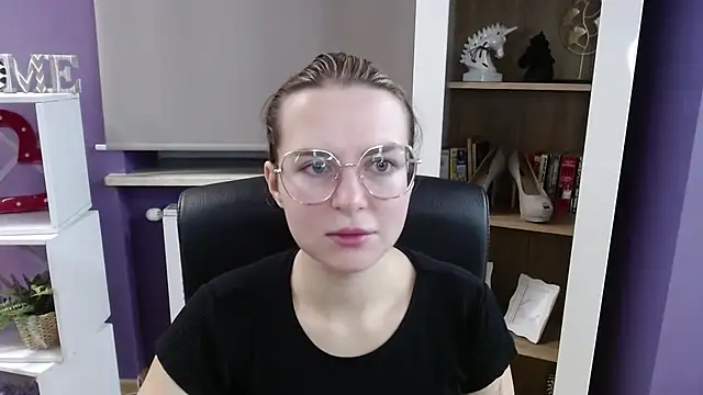 Zoey Erotic online show from 11-13-25, 05:22