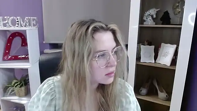 Zoey Erotic online show from 11-27-25, 05:30