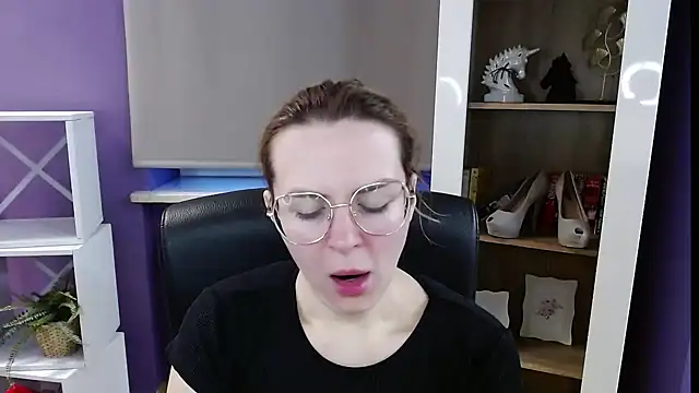 Zoey Erotic online show from 04-07-26, 04:36