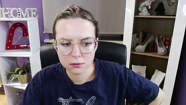 Zoey Erotic online show from 12-03-25, 05:41