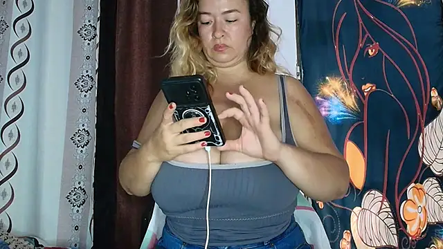 Snapshot of brenlissy89 chatting on 06-20-26, 03:28 brenlissy89 online show from 06-20-26, 03:28