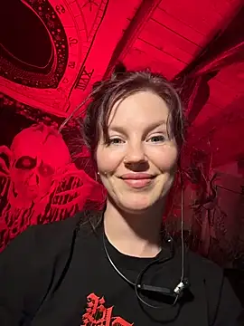 courtneyoccult online show from 10-15-25, 07:49