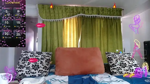 Snapshot of linapalacios chatting on 09-22-25, 10:27 linapalacios online show from 09-22-25, 10:27