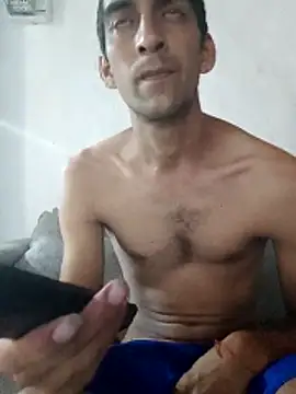 Snapshot of Elverguditojaja chatting on 03-01-26, 12:10 Elverguditojaja online show from 03-01-26, 12:10