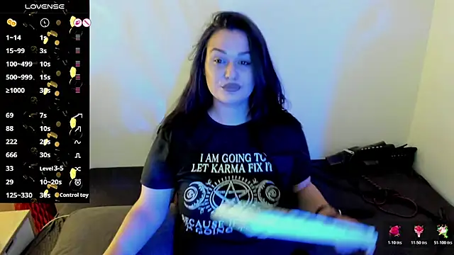 Snapshot of Laura_sinner chatting on 06-15-26, 09:58 Laura sinner online show from 06-15-26, 09:58