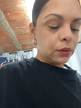 Snapshot of Kataliina chatting on 06-30-26, 03:28 Kataliina online show from 06-30-26, 03:28