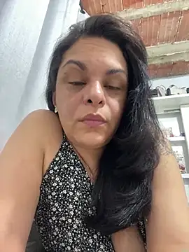 Snapshot of Kataliina chatting on 07-14-26, 03:33 Kataliina online show from 07-14-26, 03:33