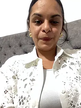 Snapshot of Kataliina chatting on 07-22-26, 02:46 Kataliina online show from 07-22-26, 02:46