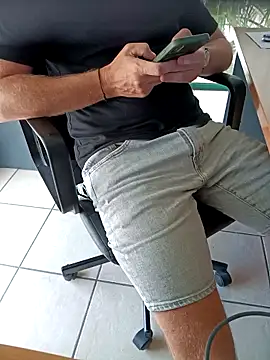 Laviestbelle online show from 09-10-25, 02:05