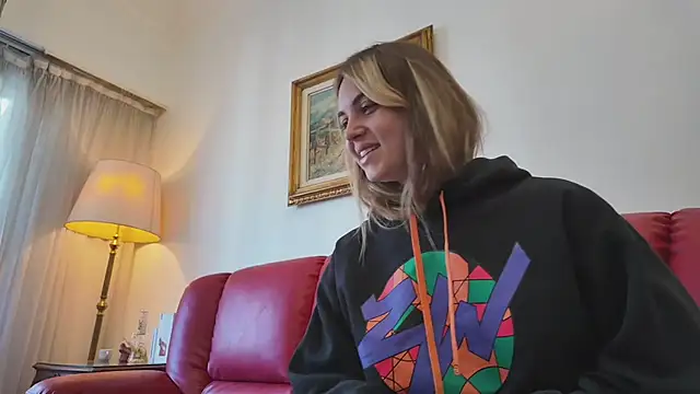 Elnonoykeila77 online show from 04-04-26, 05:52