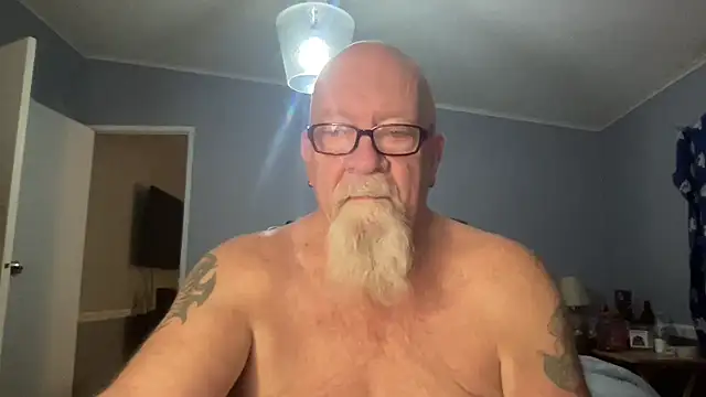 Snapshot of kcbace61760 chatting on 02-20-26, 02:52 kcbace61760 online show from 02-20-26, 02:52